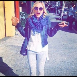 Meet your Posher, Elizabeth